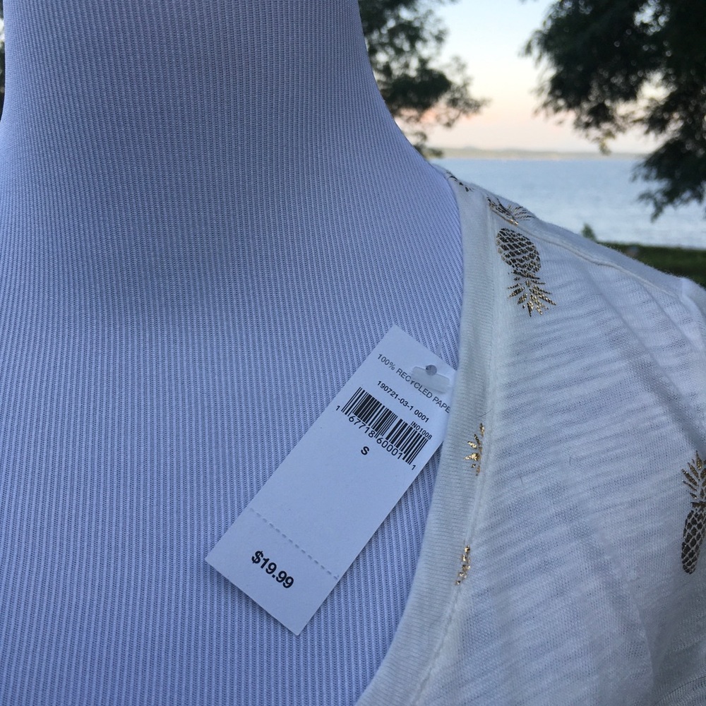 GAP Pineapple Shirt - Picture 7 of 9